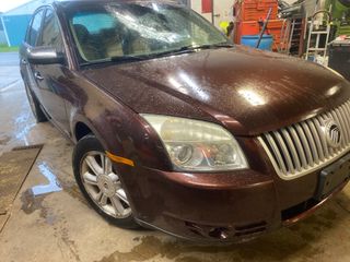 2009 Mercury Sable Premier - Exterior Front Right Corner Image